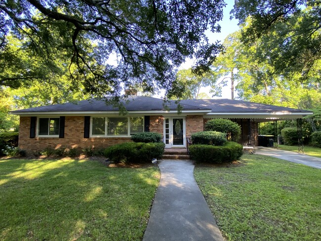 Building Photo - 5409 W Waters Dr