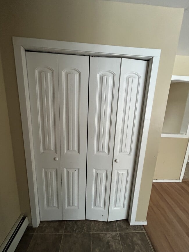 Photo du bâtiment - 330 Avenue S South