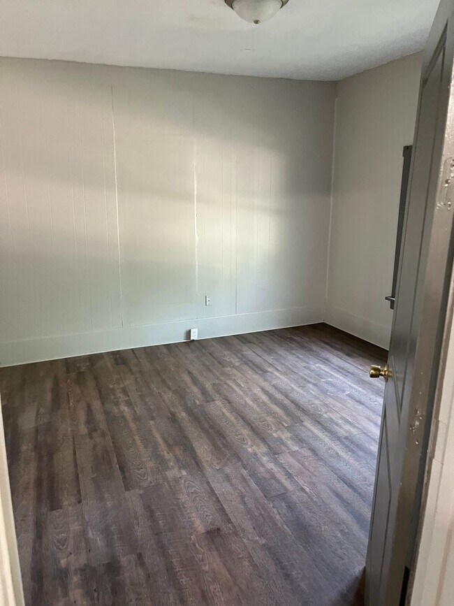 Foto del edificio - $795 - 2 bed 1 bath - Single Family Home