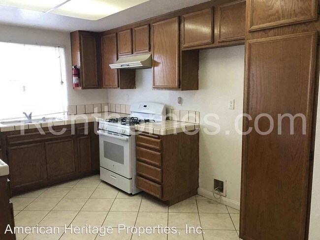 Building Photo - 9937 Dauntless St