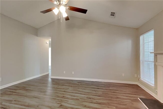 Building Photo - 679 Fernstone Trail