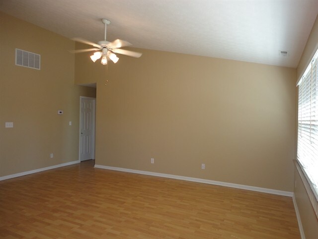 Building Photo - 481 Sable Chase