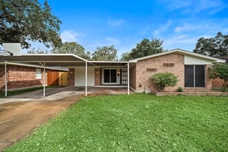 Building Photo - 10615 Seaford Dr