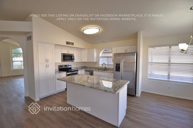 Foto del edificio - 2705 N 127th Ave