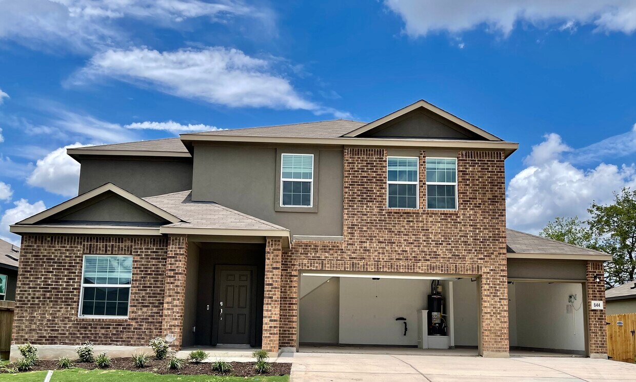 644 Silver Springs Bnd, Niederwald, TX 78640 House Rental in