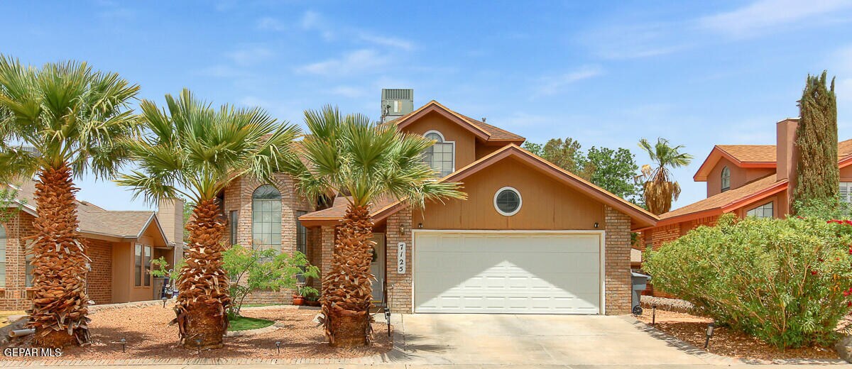 Foto principal - 7125 Golden Hawk Dr