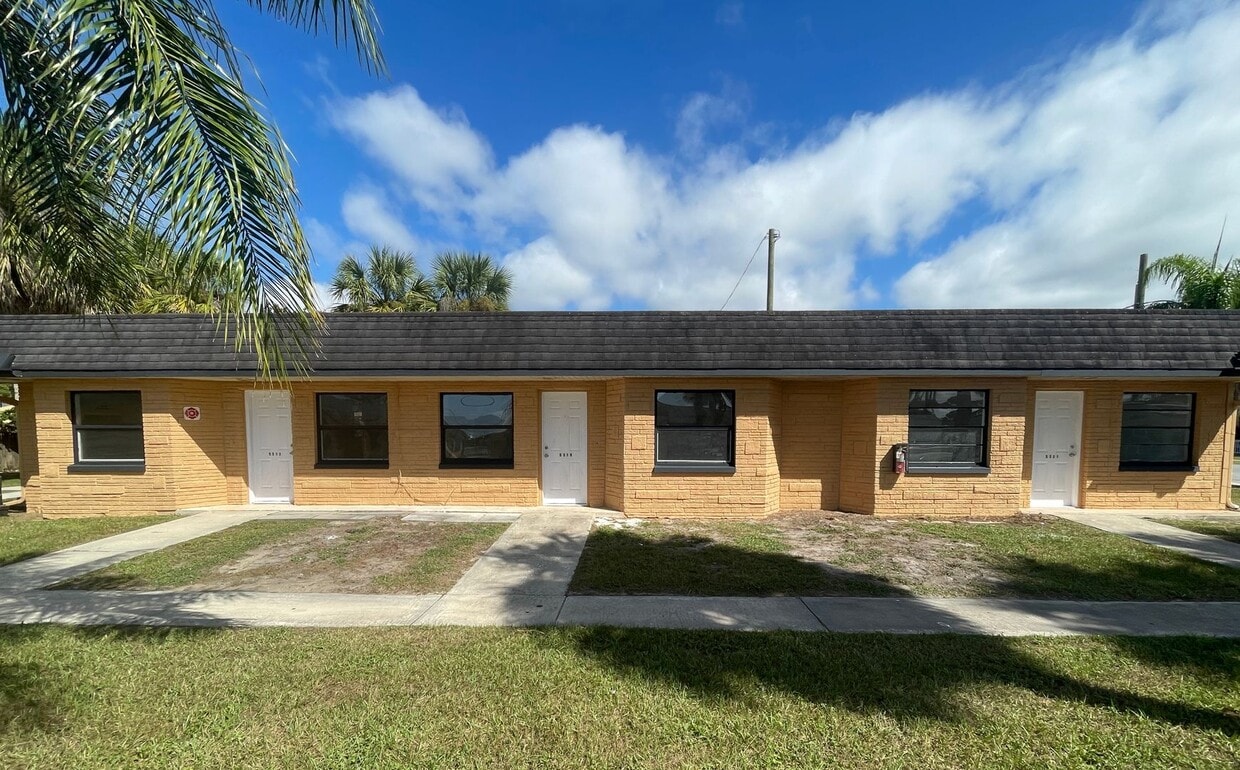 Primary Photo - 5321 Avery Rd