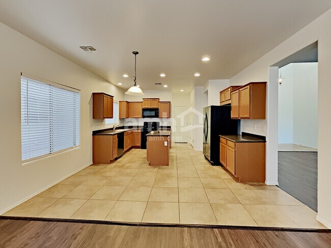 Foto del edificio - 7304 W Candlewood Way