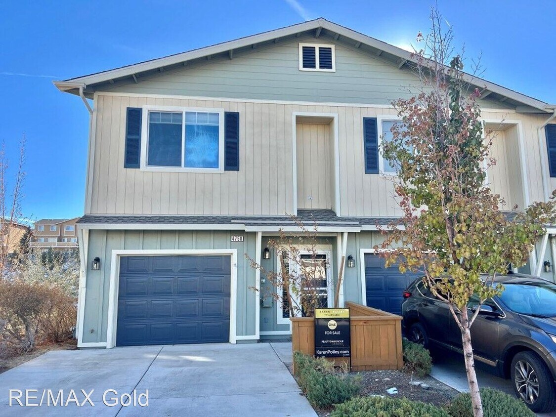 3 br, 2.5 bath House 4750 Ciarra Kennedy Ln House for Rent in Reno