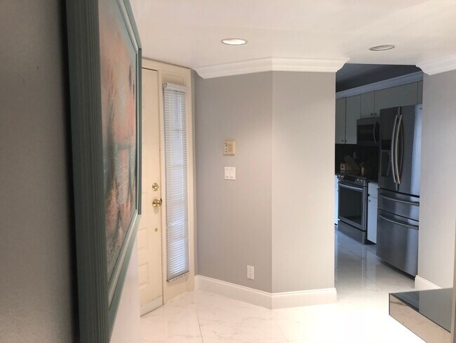 Foto del edificio - 7449 Glendevon Ln