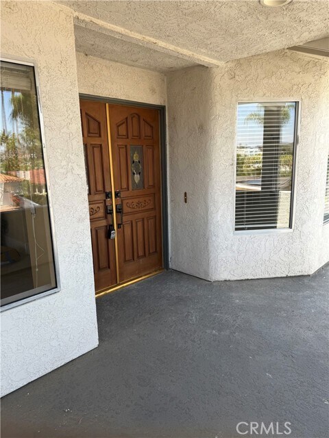 Foto del edificio - 22547 Cascade Dr