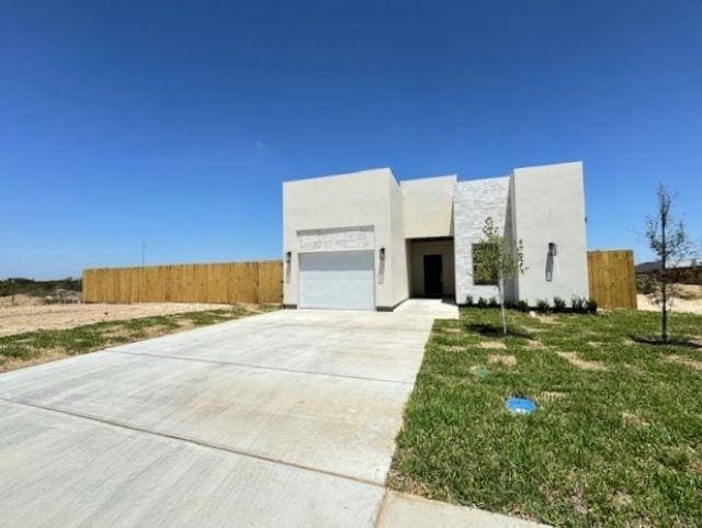 Building Photo - 6702 El Freno Ln