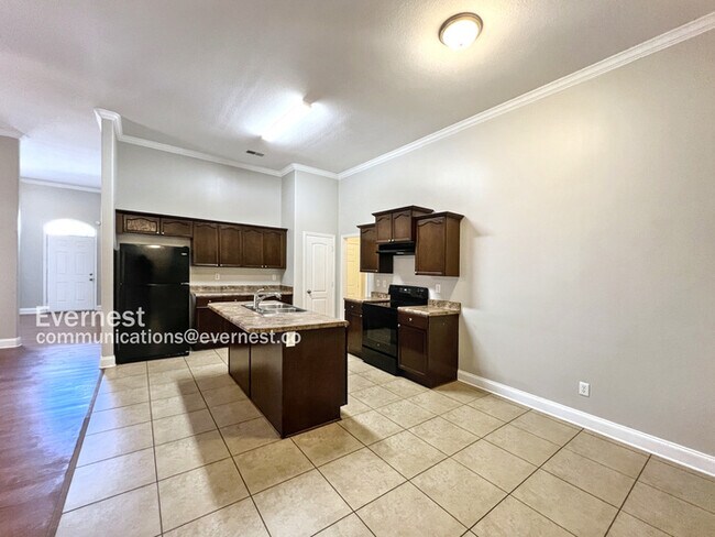 Foto del edificio - 6437 Arbor Lake Dr W
