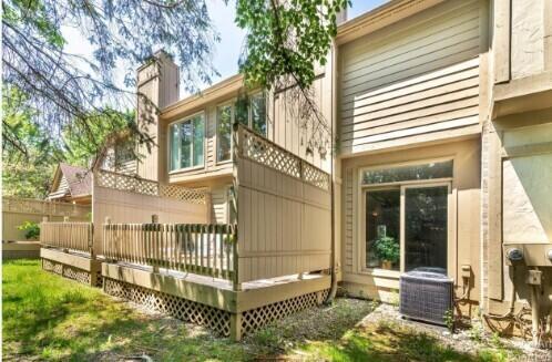 Foto del edificio - 2734 Winter Garden Ct