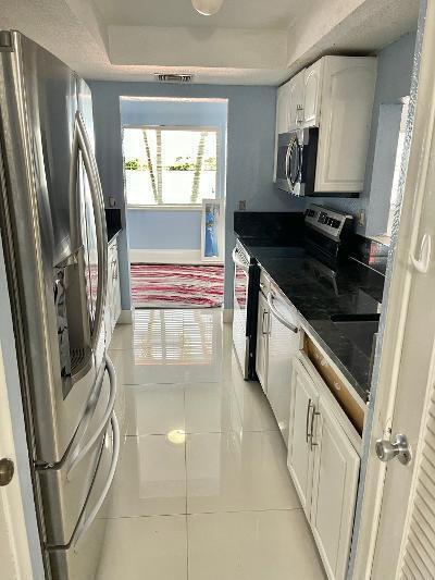 Building Photo - 1060  Crystal Lake Drive 104 Deerfield Bea...