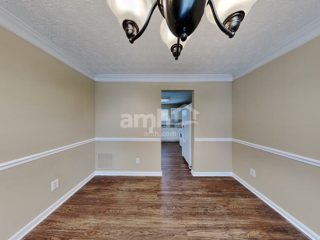 Building Photo - 1394 Ivey Pointe Dr SE