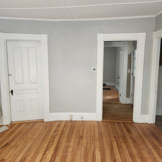 Building Photo - 50 Centre St