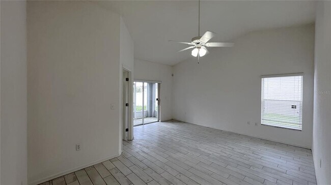 Building Photo - 4729 Mandolin Loop