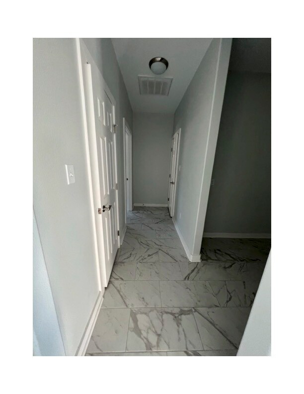 Foto del edificio - 938 Redwood Ave