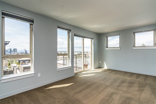 Building Photo - 1420 E Pine St