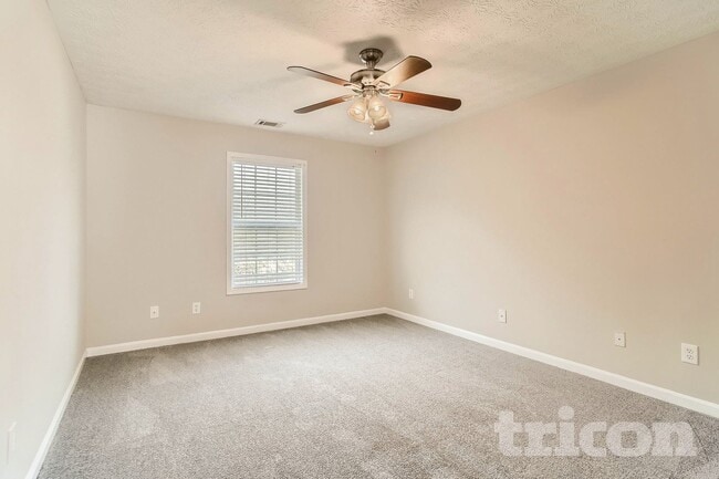 Foto del edificio - 35 Trelawney Ln