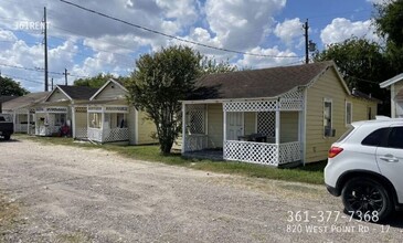 Building Photo - 820 W Point Rd