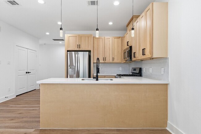 Foto del edificio - 8805 Parkway Dr