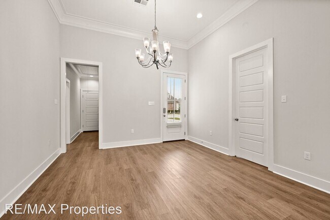 Building Photo - 3 br, 2 bath House - 545 Silverbill Ln
