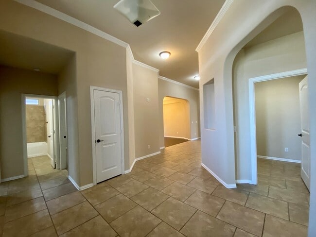 Foto del edificio - 7021 Spade Ranch Rd