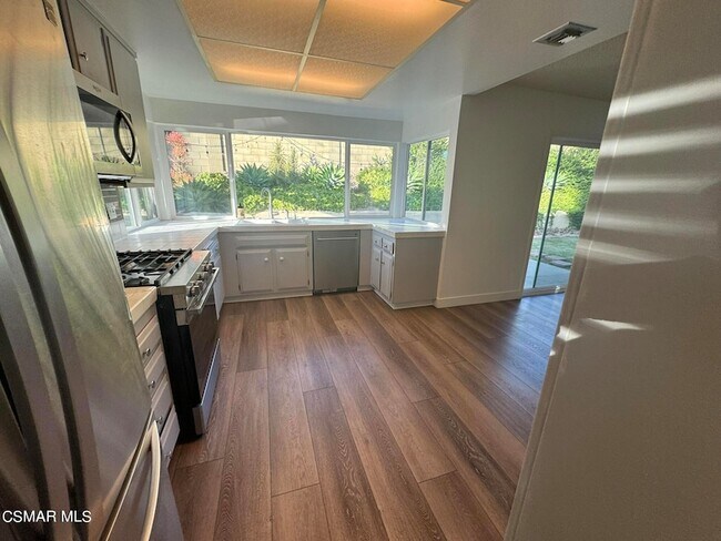 Foto del edificio - 2261 Birchfield St