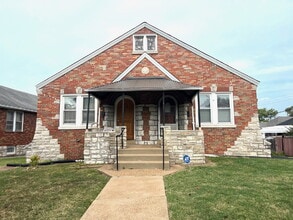 Building Photo - 3917 Alexander St