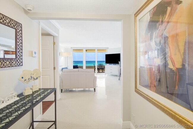 Building Photo - 500 S Ocean Blvd