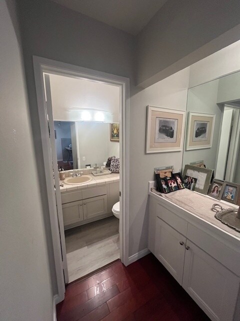 Foto del edificio - 1220 Manning Ave