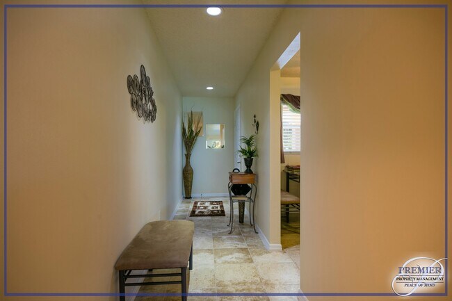 Foto del edificio - BERKSHIRE LAKES - 2 BEDS / 2 BATHS - SCREE...