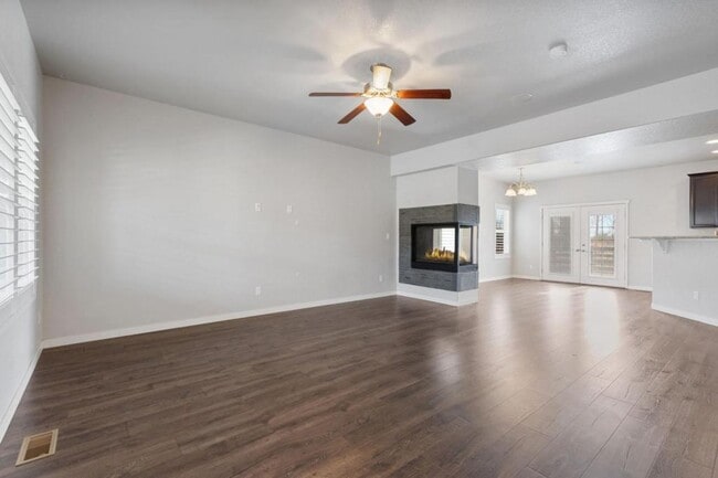 Foto del edificio - 3064 Magnetic Dr