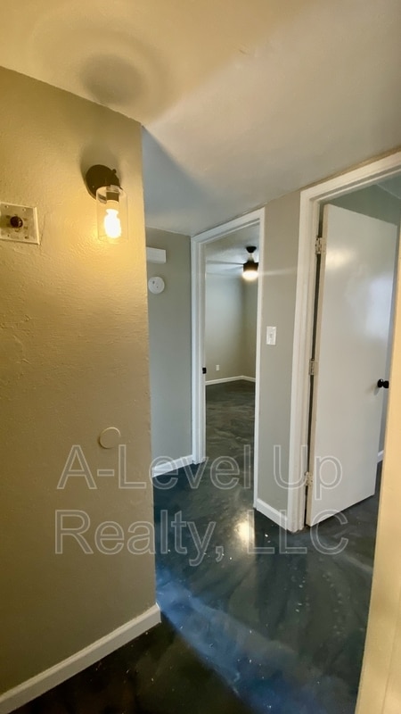 Building Photo - 5737 S Southland Blvd