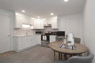 Building Photo - 159 Redfern Dr