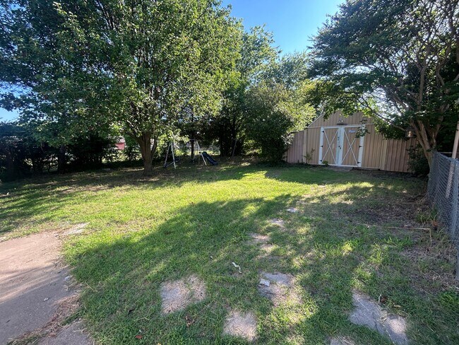 Foto del edificio - 101 Hillcrest Dr