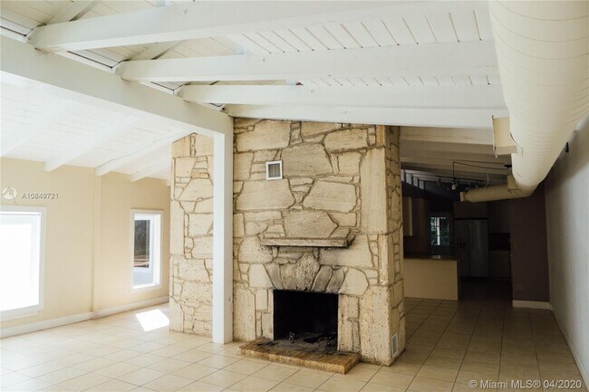 Foto del edificio - 5805 SW 81st St