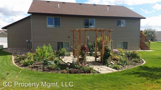 Foto del edificio - 2 br, 2 bath House - 2423 Smith Ave
