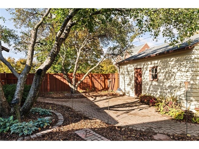 Building Photo - 1577 Osceola Ave