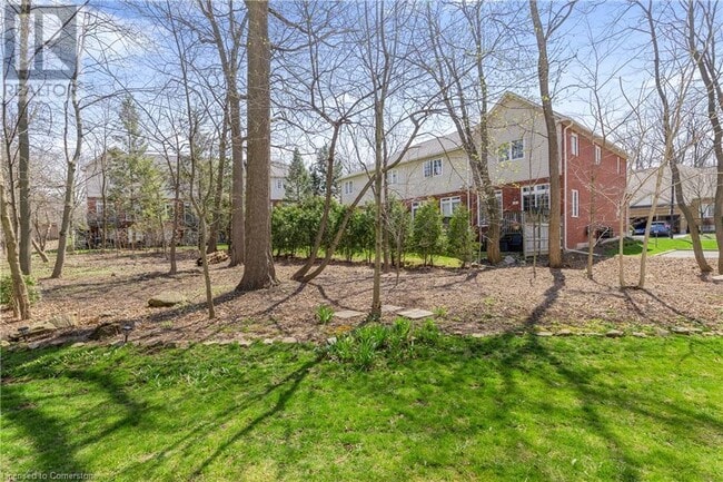 Building Photo - 100 Beddoe Dr