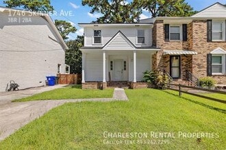 Building Photo - 1746 Skinner Ave