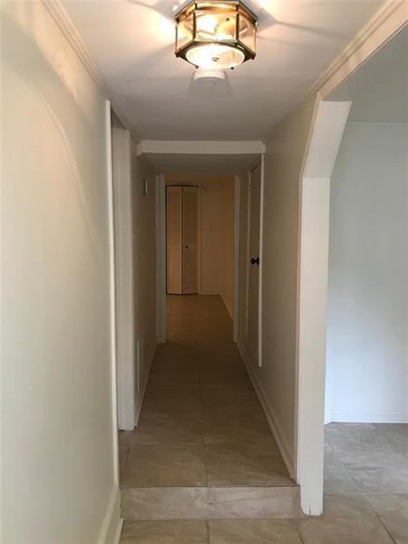 Building Photo - 2544 Peachtree Rd NW
