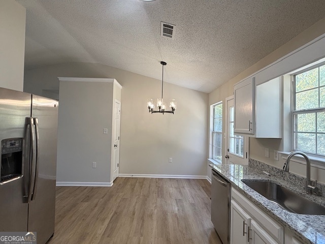 Building Photo - 273 Village Dr