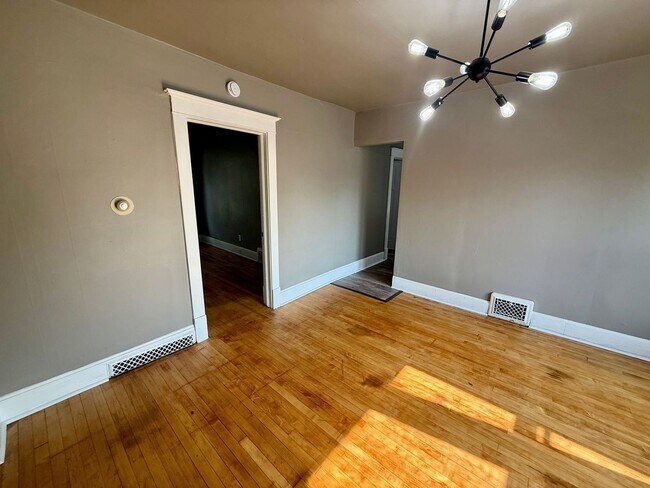 Foto del edificio - 709 Henrietta St