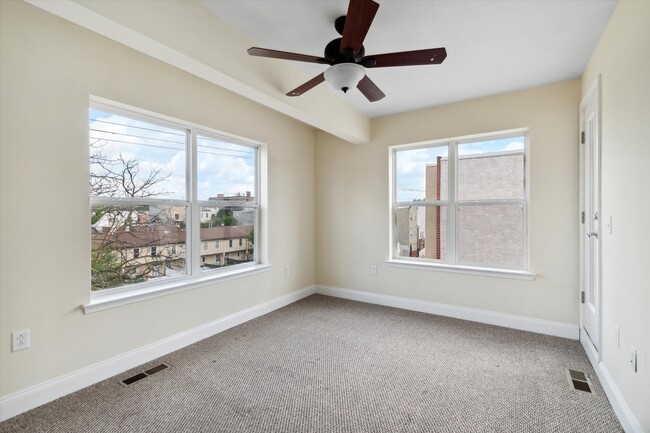 Foto del edificio - 1955 N 18th St