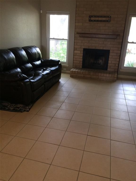 17704 Kings Park Ln, Houston, TX 77058