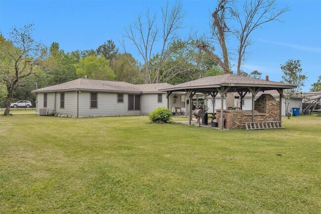 Foto del edificio - 1725 Strawn Rd