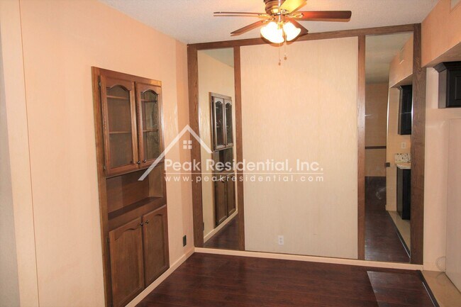 Foto del edificio - 3 br, 2.5 bath House - 5633 Albert Lane